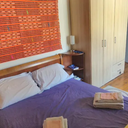 Romans-sur-isere, Maison De Rue En Centre Ancien Apartment